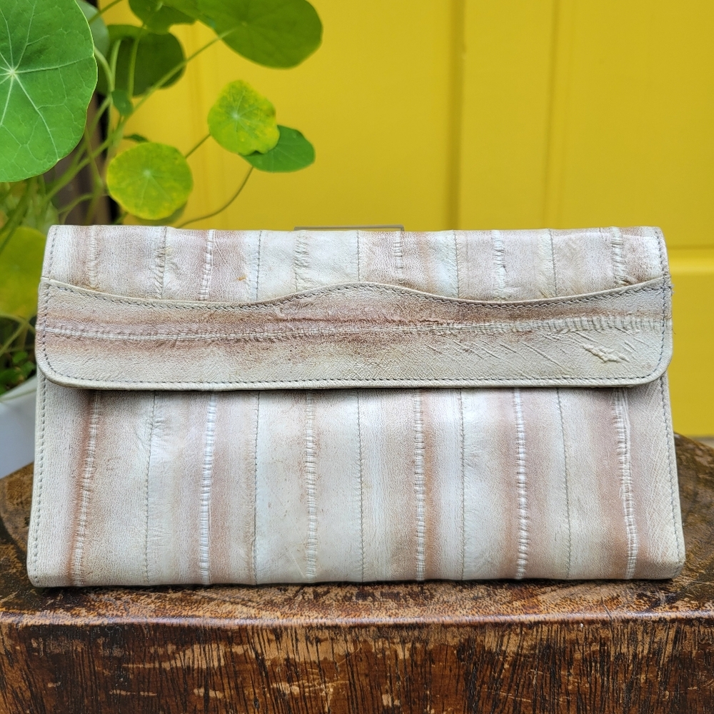 Vintage Eel Skin Leather Wallet Clutch with Magnetic Closure